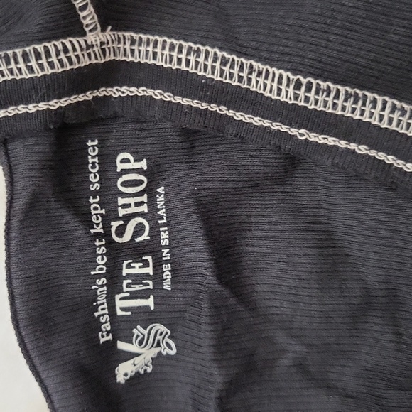 Brand New VICTORIA'S SECRET HOODIE Tee Shirt-XS - Picture 4 of 8